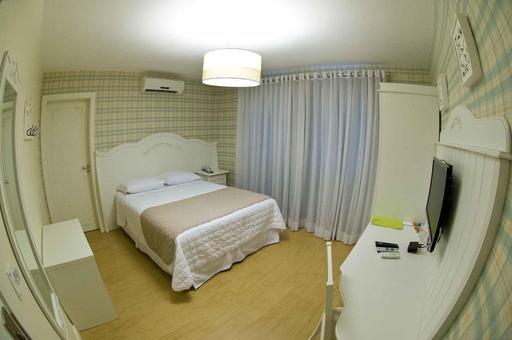 Hotel Oma Zita Forquilhinha Buitenkant foto